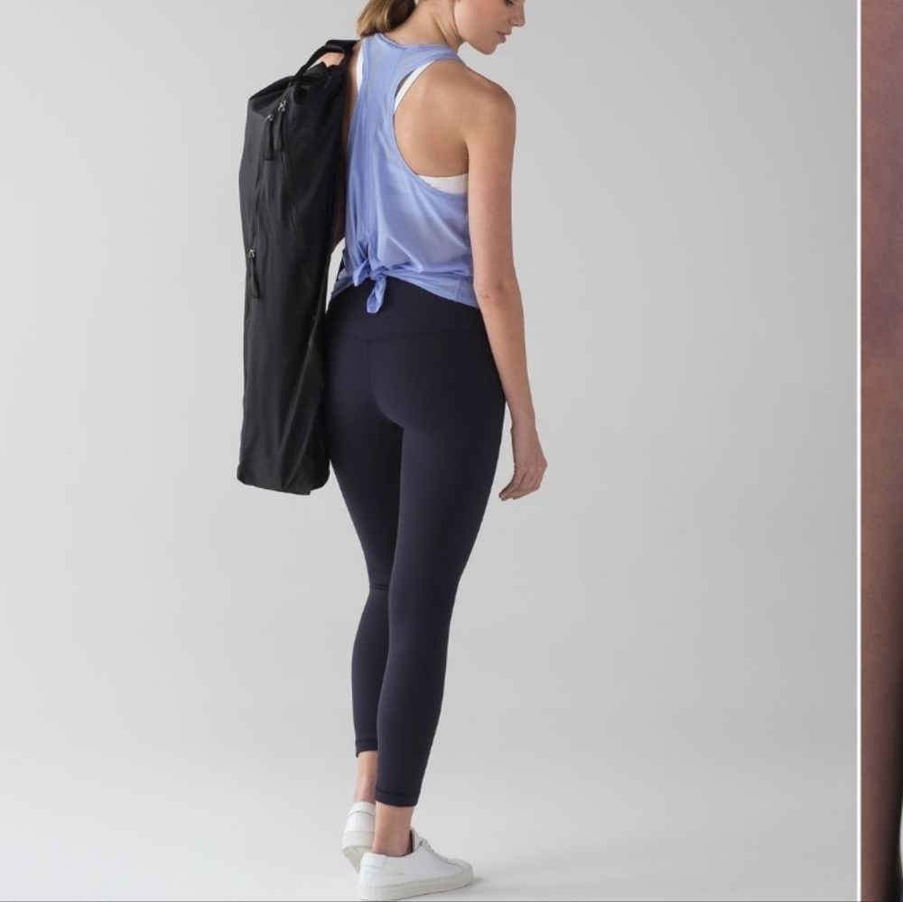 Lululemon Two With One Singlethydrangea Blue Size… - image 1